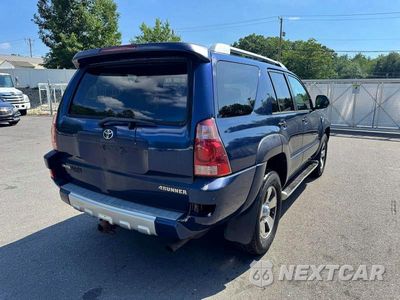 Trzecie zdjęcie samochodu z tyłu: 2004 TOYOTA 4RUNNER LIMITED VIN:JTEBU17R448026210 - miniatura