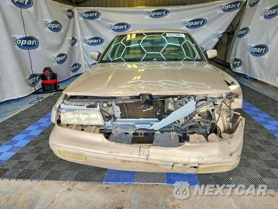 Piąte zdjęcie samochodu w środku: 1997 MERCURY GRAND MARQUIS LS VIN:2MELM75W4VX701591 - miniatura