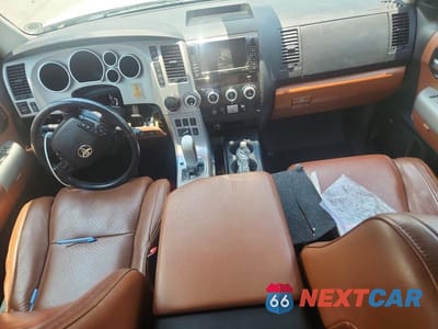Zdjęcie 8 z 14 samochodu: 2008 TOYOTA SEQUOIA PLATINUM VIN:5TDZY67AX8S015339 - miniatura