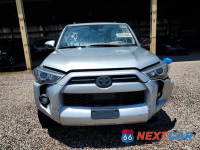Piąte zdjęcie samochodu w środku: 2021 TOYOTA 4RUNNER VIN:JTEMU5JR5M5933283 - miniatura