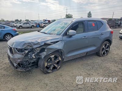2019 VOLVO XC40 T5 MOMENTUM YV4162UK4K2139384 - główne zdjęcie licytacji z USA - miniatura