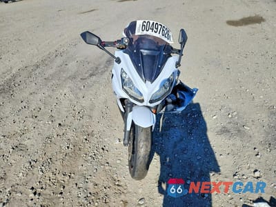 Drugie zdjęcie samochodu z przodu: 2013 KAWASAKI EX650 F VIN:JKAEXEF13DDA04148 - miniatura