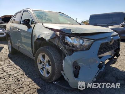 Czwarte zdjęcie samochodu z boku: 2019 TOYOTA RAV4 XLE VIN:JTMW1RFV4KD511396 - miniatura