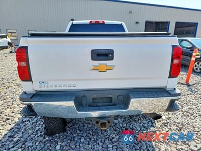 Zdjęcie 6 z 12 samochodu: 2016 CHEVROLET SILVERADO K2500 HEAVY DUTY VIN:1GC1KUEG2GF200039 - miniatura