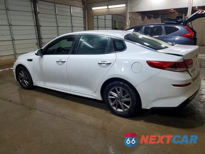 Drugie zdjęcie samochodu z przodu: 2019 KIA OPTIMA LX VIN:5XXGT4L38KG294784 - miniatura