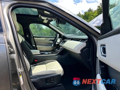 Zdjęcie 9 z 10 samochodu: 2020 LAND ROVER RANGE ROVER VELAR R-DYNAMIC S VIN:SALYK2FV3LA295050 - miniatura