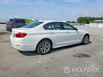 Trzecie zdjęcie samochodu z tyłu: 2016 BMW 528 I VIN:WBA5A5C5XGD528510 - miniatura