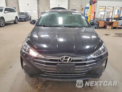 Piąte zdjęcie samochodu w środku: 2019 HYUNDAI ELANTRA SE VIN:5NPD74LF5KH424817 - miniatura
