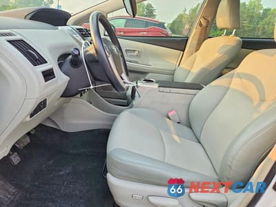 Zdjęcie 7 z 13 samochodu: 2014 TOYOTA PRIUS V FIVE VIN:JTDZN3EUXE3319899 - miniatura
