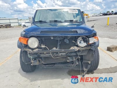 Piąte zdjęcie samochodu w środku: 2010 TOYOTA FJ CRUISER BASE VIN:JTEBU4BF4AK082273 - miniatura