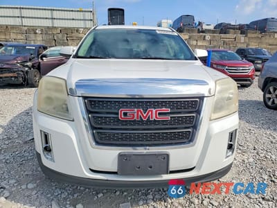 Piąte zdjęcie samochodu w środku: 2013 GMC TERRAIN SLE VIN:2GKALSEK2D6115346 - miniatura