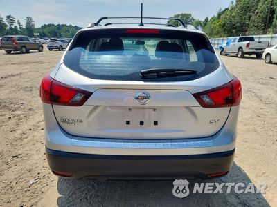 Zdjęcie 6 z 12 samochodu: 2018 NISSAN ROGUE SPORT SV VIN:JN1BJ1CP5JW195602 - miniatura