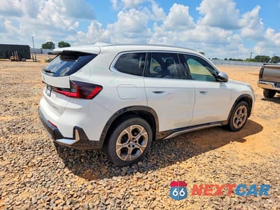 Trzecie zdjęcie samochodu z tyłu: 2023 BMW X1 XDRIVE28I VIN:WBX73EF08P5W06754 - miniatura