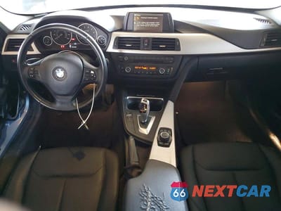 Zdjęcie 8 z 12 samochodu: 2014 BMW 320 I VIN:WBA3B1C53EK132795 - miniatura
