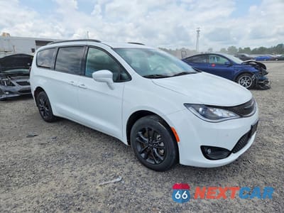Czwarte zdjęcie samochodu z boku: 2020 CHRYSLER PACIFICA TOURING L VIN:2C4RC3BG7LR267821 - miniatura