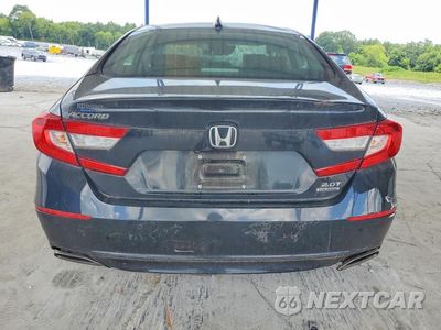Zdjęcie 6 z 12 samochodu: 2018 HONDA ACCORD TOURING VIN:1HGCV2F92JA051979 - miniatura