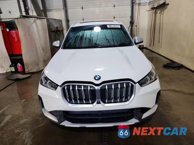 Piąte zdjęcie samochodu w środku: 2024 BMW X1 XDRIVE28I VIN:WBX73EF08R5Z38941 - miniatura