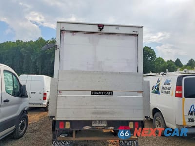 Zdjęcie 6 z 12 samochodu: 2021 CHEVROLET EXPRESS BOX TRUCK VIN:1GB0GRFP4M1164425 - miniatura