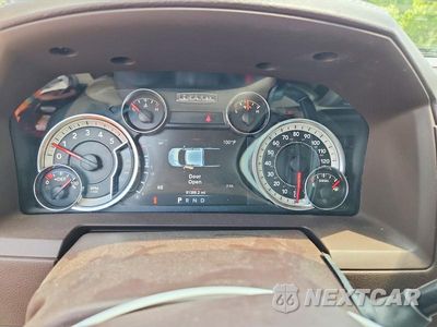 Zdjęcie 9 z 12 samochodu: 2018 RAM 3500 LARAMIE VIN:3C63RRJL6JG200417 - miniatura