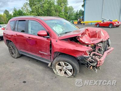 Czwarte zdjęcie samochodu z boku: 2017 JEEP COMPASS LATITUDE VIN:1C4NJDEB6HD154592 - miniatura