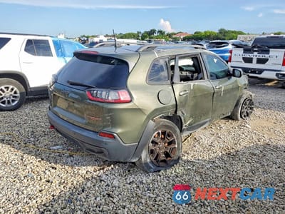 Trzecie zdjęcie samochodu z tyłu: 2019 JEEP CHEROKEE TRAILHAWK VIN:1C4PJMBX5KD169410 - miniatura