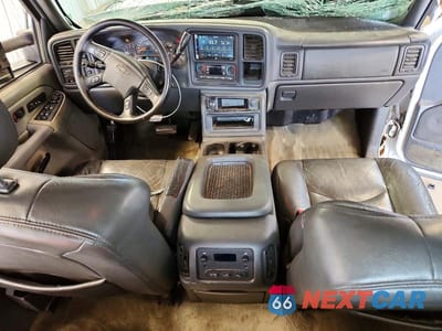 Zdjęcie 8 z 13 samochodu: 2003 CHEVROLET SILVERADO K1500 HEAVY DUTY VIN:1GCGK13U33F186017 - miniatura