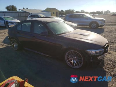 Czwarte zdjęcie samochodu z boku: 2016 BMW M3 VIN:WBS8M9C50G5D31799 - miniatura