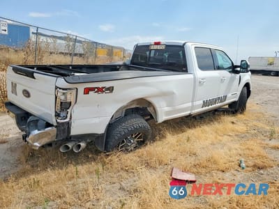 Trzecie zdjęcie samochodu z tyłu: 2017 FORD F350 SUPER DUTY VIN:1FT8W3BT4HEC09024 - miniatura