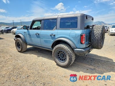 Drugie zdjęcie samochodu z przodu: 2022 FORD BRONCO BASE VIN:1FMEE5DH9NLB07800 - miniatura
