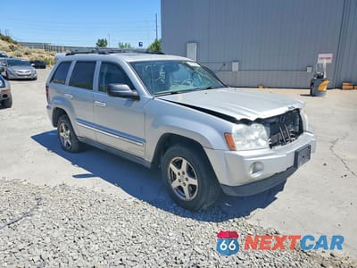Czwarte zdjęcie samochodu z boku: 2005 JEEP GRAND CHEROKEE LIMITED VIN:1J4HR58N45C703624 - miniatura