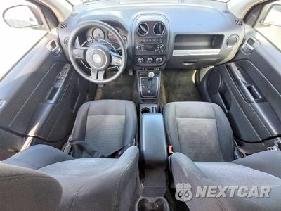 Zdjęcie 8 z 13 samochodu: 2016 JEEP COMPASS SPORT VIN:1C4NJCBA1GD742825 - miniatura