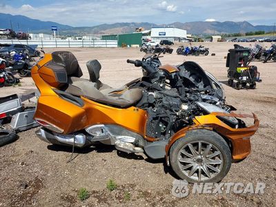 2014 CAN-AM SPYDER ROADSTER RT 2BXNBDD13EV000069 - główne zdjęcie licytacji z USA - miniatura