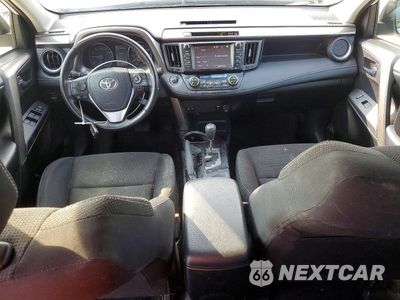 Zdjęcie 8 z 13 samochodu: 2018 TOYOTA RAV4 ADVENTURE VIN:JTMRFREV1JJ742787 - miniatura