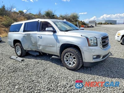 Czwarte zdjęcie samochodu z boku: 2019 GMC YUKON XL VIN:1GKS2GKC9KR351754 - miniatura