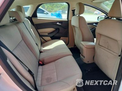 Zdjęcie 10 z 13 samochodu: 2018 FORD FOCUS SE VIN:1FADP3K2XJL237405 - miniatura