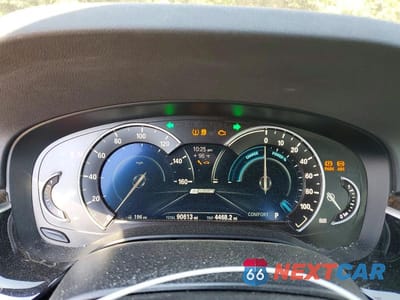 Zdjęcie 9 z 12 samochodu: 2018 BMW 530XE VIN:WBAJB1C53JB085253 - miniatura