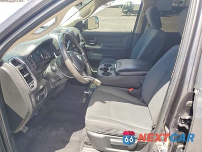 Zdjęcie 7 z 13 samochodu: 2020 RAM 3500 TRADESMAN VIN:3C63R3GLXLG291764 - miniatura
