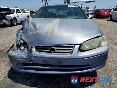 Piąte zdjęcie samochodu w środku: 2000 TOYOTA CAMRY LE VIN:JT2BG22K5Y0460029 - miniatura