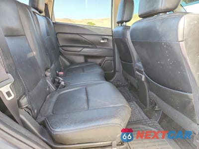 Zdjęcie 11 z 13 samochodu: 2016 MITSUBISHI OUTLANDER GT VIN:JA4JZ4AX6GZ010271 - miniatura