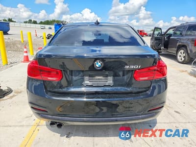 Zdjęcie 6 z 12 samochodu: 2017 BMW 330 I VIN:WBA8B9C34HK885159 - miniatura