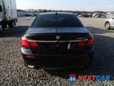 Zdjęcie 6 z 12 samochodu: 2015 BMW 750 LI VIN:WBAYE8C57FD781172 - miniatura