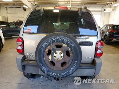 Zdjęcie 6 z 13 samochodu: 2007 JEEP LIBERTY SPORT VIN:1J4GL48K47W501221 - miniatura