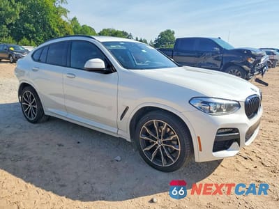 Czwarte zdjęcie samochodu z boku: 2021 BMW X4 XDRIVE30I VIN:5UX2V1C08M9H97399 - miniatura