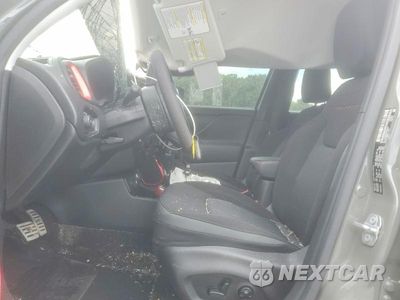 Zdjęcie 7 z 14 samochodu: 2022 JEEP RENEGADE TRAILHAWK VIN:ZACNJDC15NPN92203 - miniatura