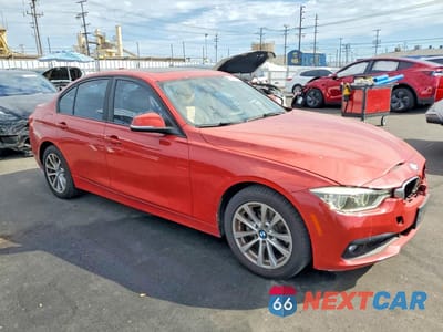 Czwarte zdjęcie samochodu z boku: 2018 BMW 320 XI VIN:WBA8E5G52JNV02562 - miniatura