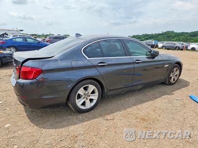 Trzecie zdjęcie samochodu z tyłu: 2011 BMW 528 I VIN:WBAFR1C54BC737648 - miniatura