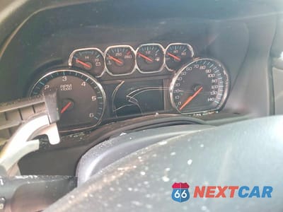 Zdjęcie 9 z 14 samochodu: 2017 GMC YUKON XL C1500 SLT VIN:1GKS1GKC4HR249905 - miniatura