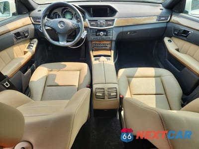 Zdjęcie 8 z 12 samochodu: 2011 MERCEDES-BENZ E 350 4MATIC VIN:WDDHF8HB2BA309509 - miniatura