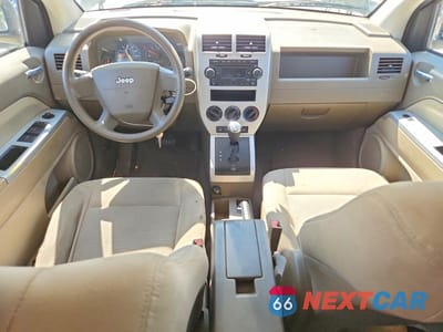 Zdjęcie 8 z 12 samochodu: 2008 JEEP COMPASS SPORT VIN:1J8FF47W98D534136 - miniatura
