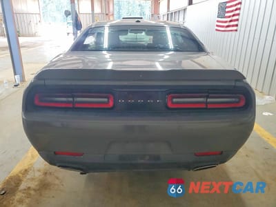 Zdjęcie 6 z 12 samochodu: 2019 DODGE CHALLENGER SXT VIN:2C3CDZAG8KH668892 - miniatura